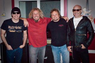 ARCHIVE NOW AVAILABLE!- Chickenfoot Hangouts On Air Live from the Foot Locker Today! (Saturday 1/7/12)