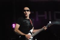 Classic Joe pose! I loves me Joe Satriani!!!