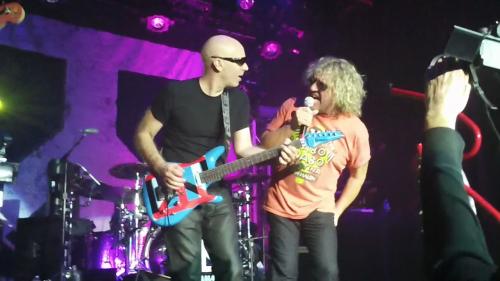 Chickenfoot III Rules!